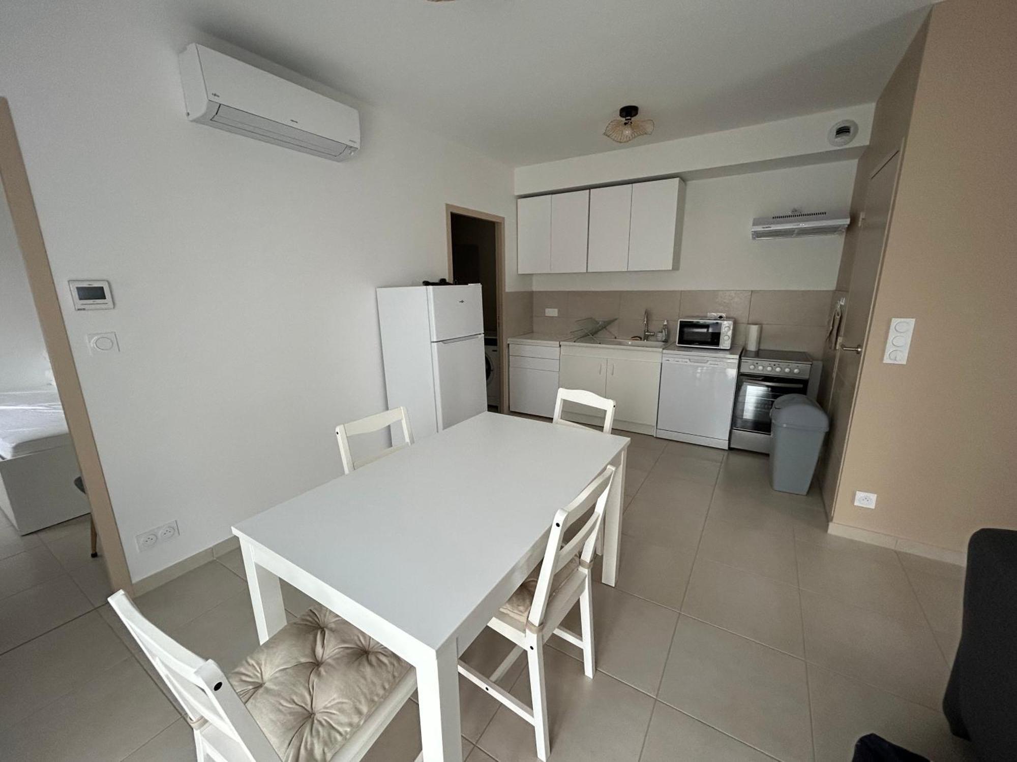Appartement Avec Jardin Chateauneuf-de-Galaure Exteriör bild