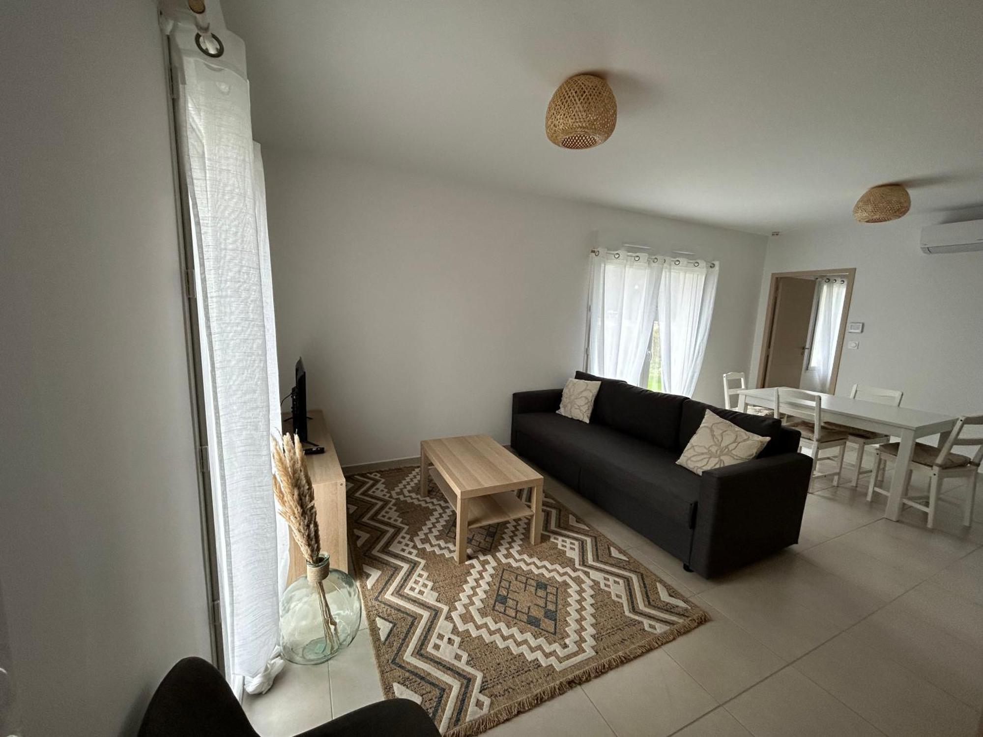 Appartement Avec Jardin Chateauneuf-de-Galaure Exteriör bild